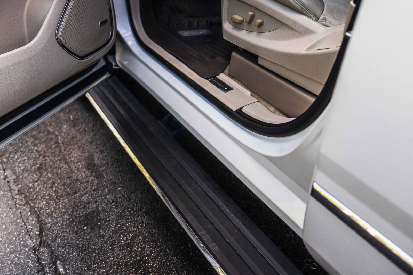 Used 2018 GMC Yukon Denali w/ Open Road Package RWD image 20