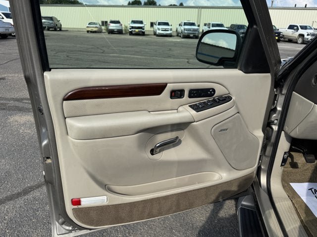 Used 2003 Cadillac Escalade AWD image 11