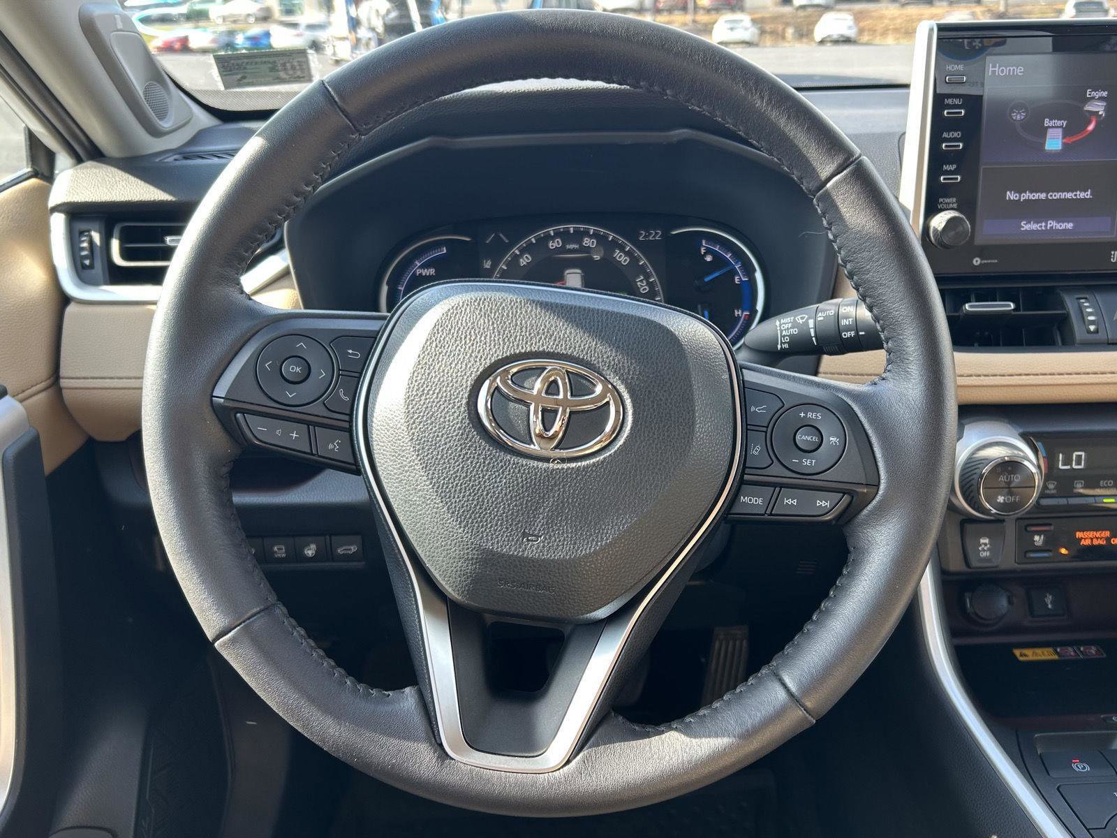 Used 2022 Toyota RAV4 Limited image 24