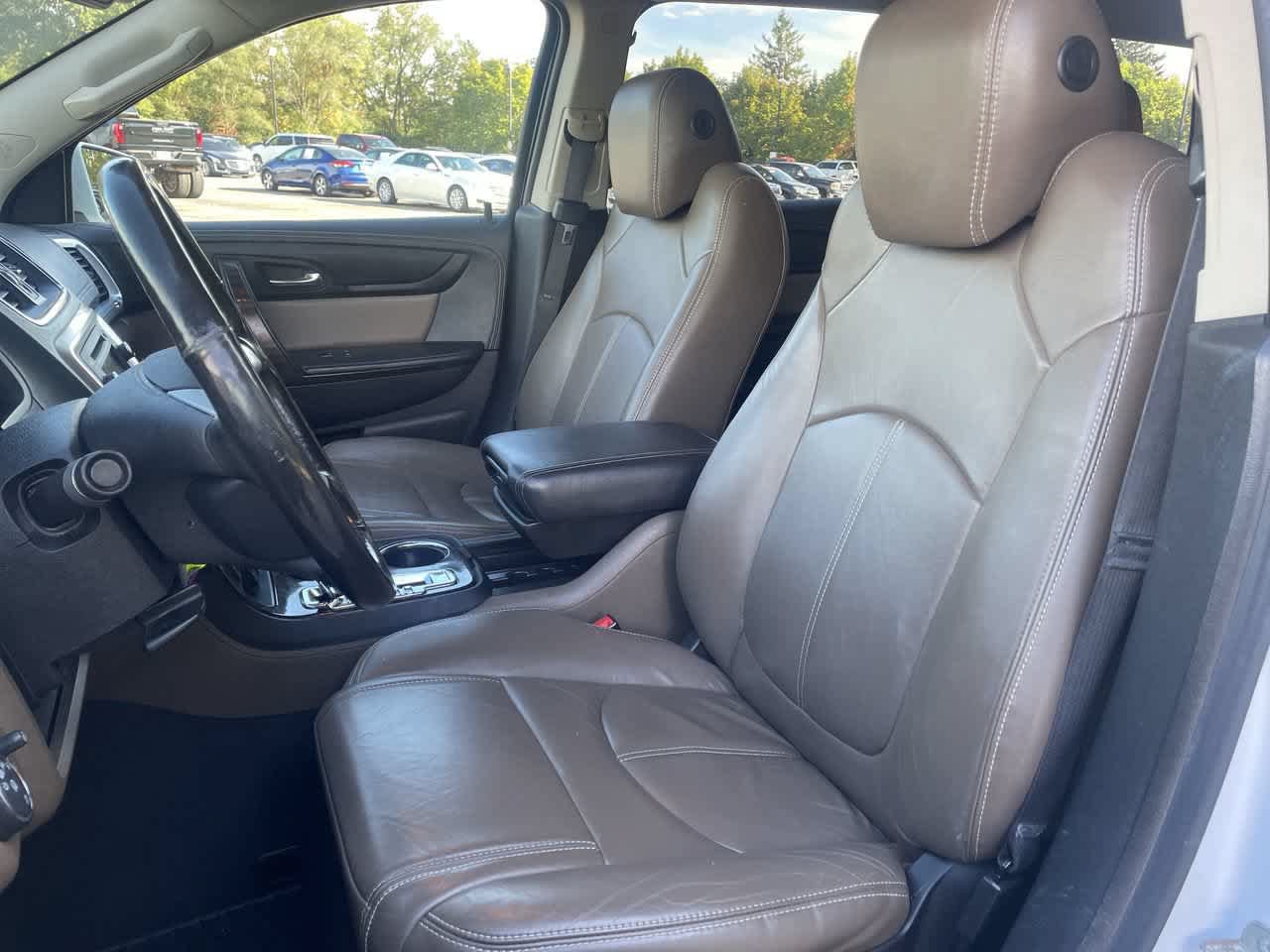 Used 2017 GMC Acadia Limited SLT AWD/4WD image 12