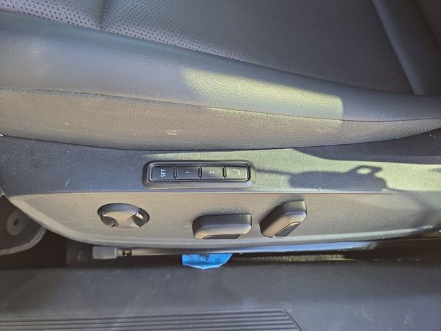 Used 2021 Volkswagen ID.4 Pro S image 19