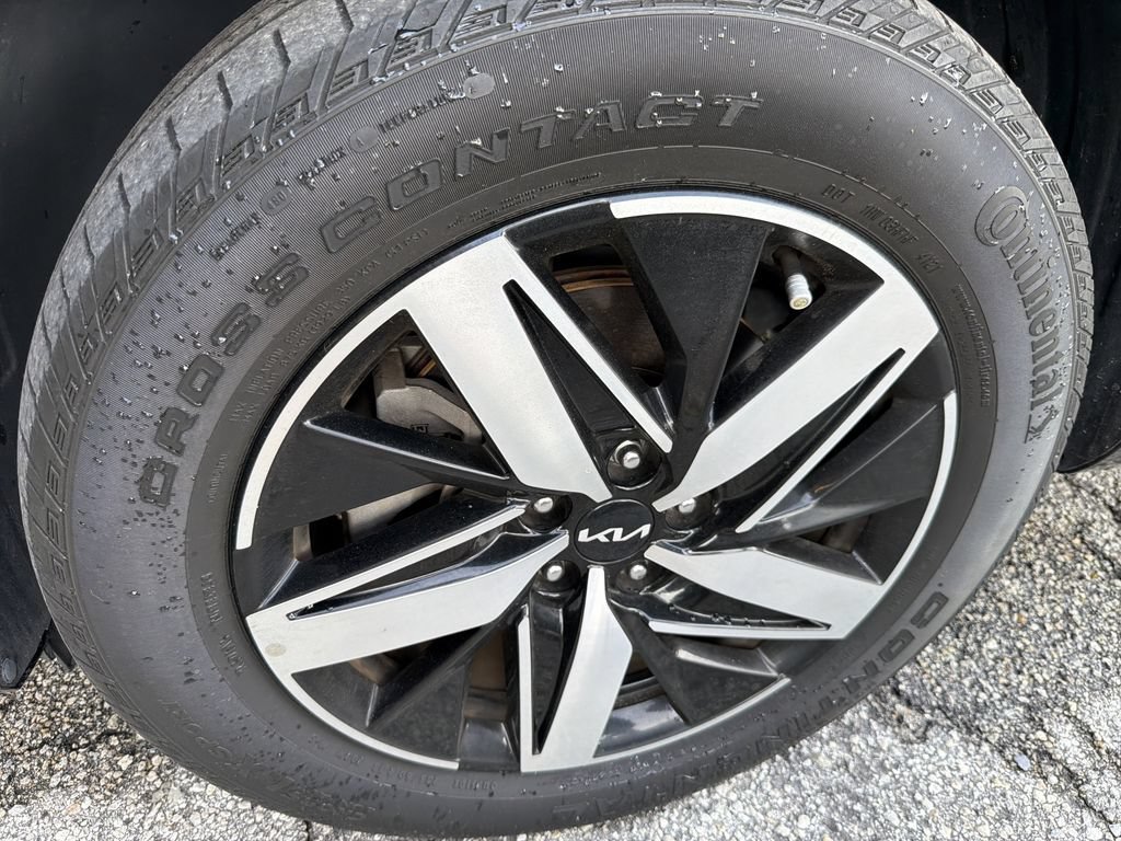 Certified 2022 Kia Sorento S FWD image 4