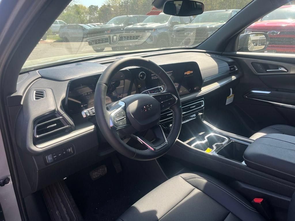New 2026 Chevrolet Traverse Z71 w/ Driver Confidence Package AWD/4WD image 11