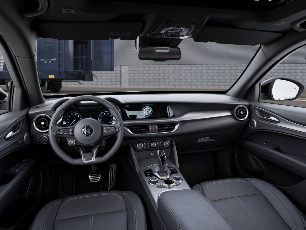 New 2025 Alfa Romeo Stelvio Sprint w/ Convenience Package AWD/4WD image 15