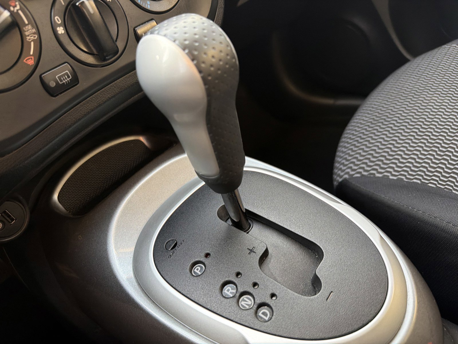 Used 2017 Nissan Juke S image 22