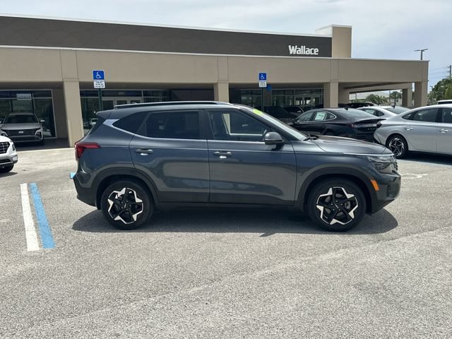 Used 2024 Kia Seltos EX FWD image 5