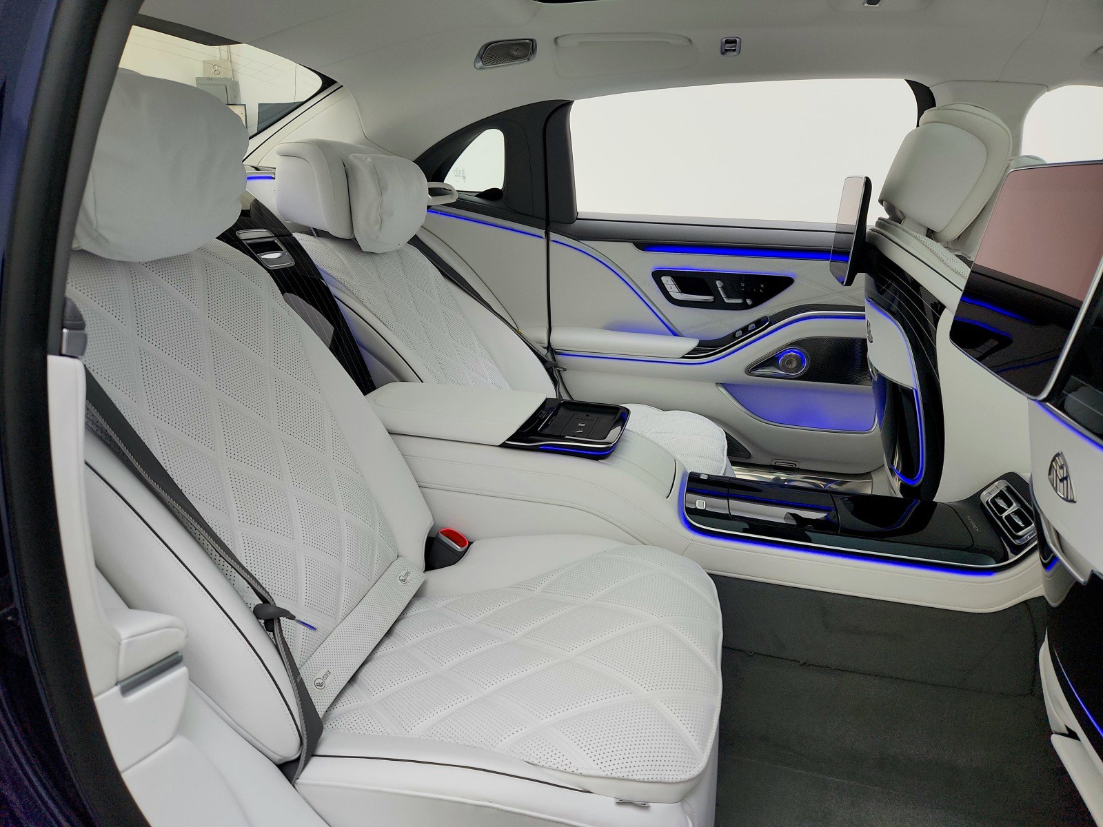 New 2026 Mercedes-Benz Maybach S 580 4MATIC image 21