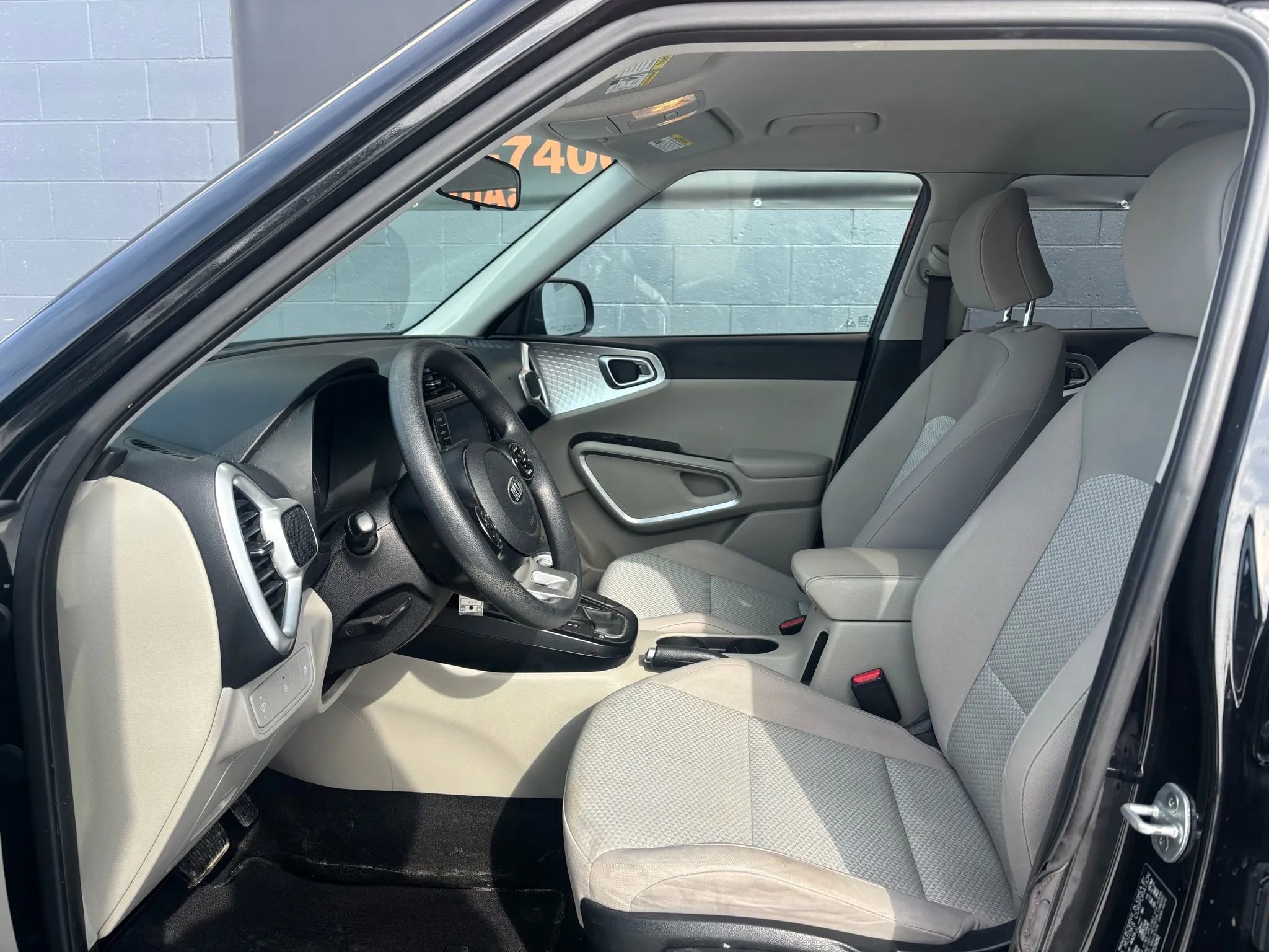 Used 2020 Kia Soul LX image 17