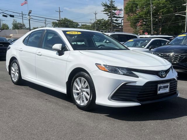 Used 2024 Toyota Camry LE AWD/4WD video 1