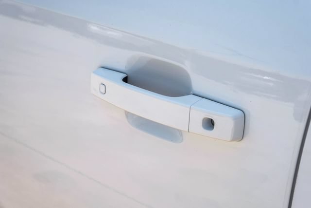 New 2026 Land Rover Defender 110 X-Dynamic SE AWD/4WD image 48