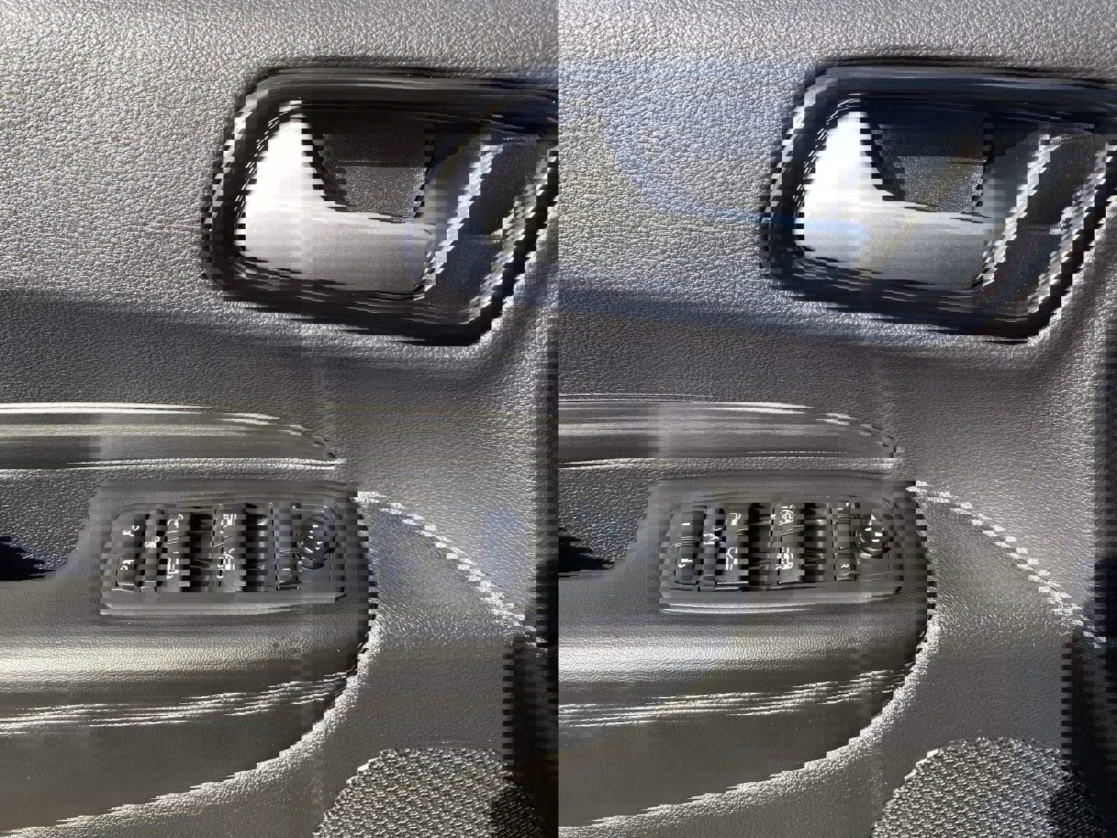 Used 2021 Dodge Durango SXT image 23