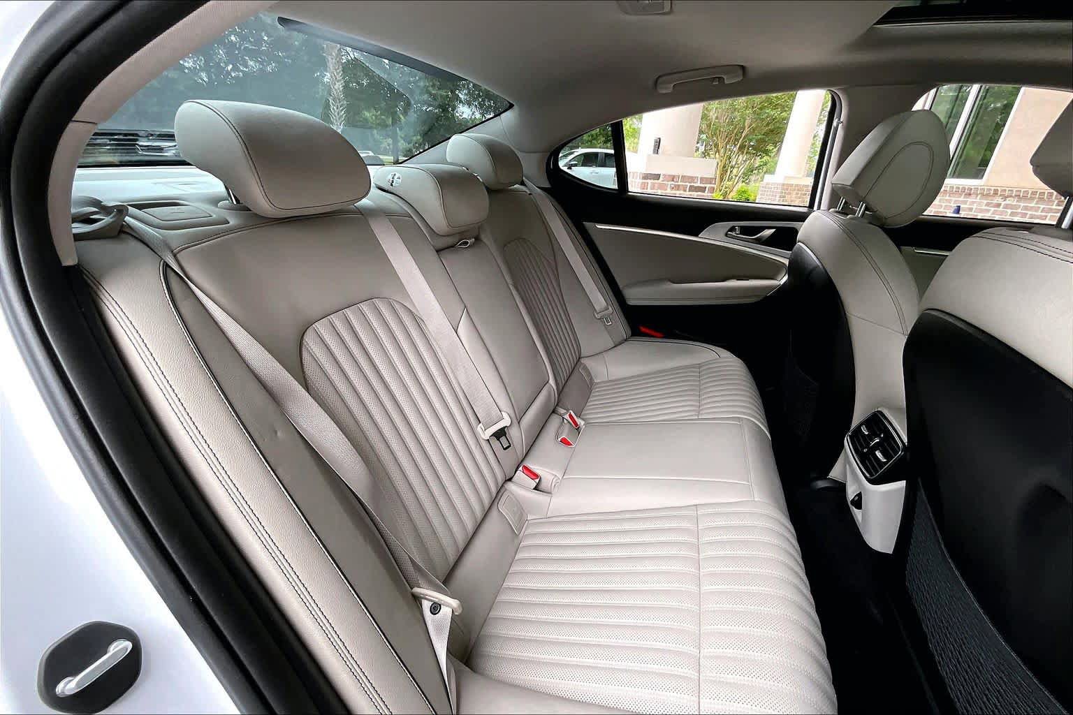 Used 2019 Genesis G70 3.3T Advanced w/ Elite Package RWD image 21