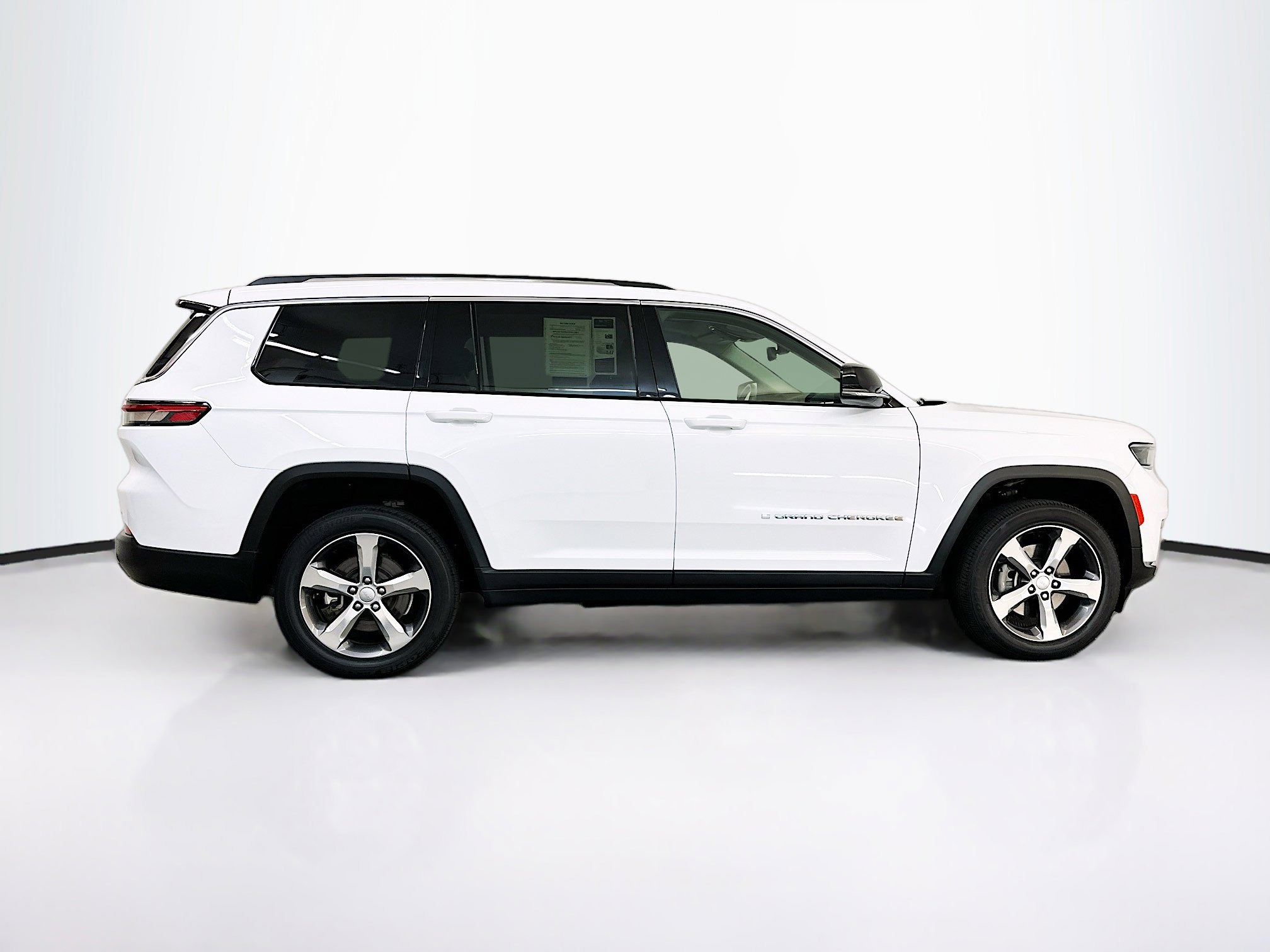 Used 2021 Jeep Grand Cherokee L Limited image 10