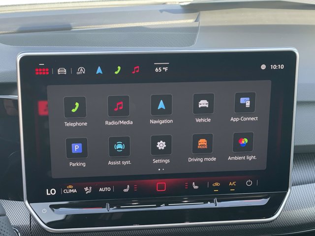New 2026 Volkswagen GTI SE FWD image 12