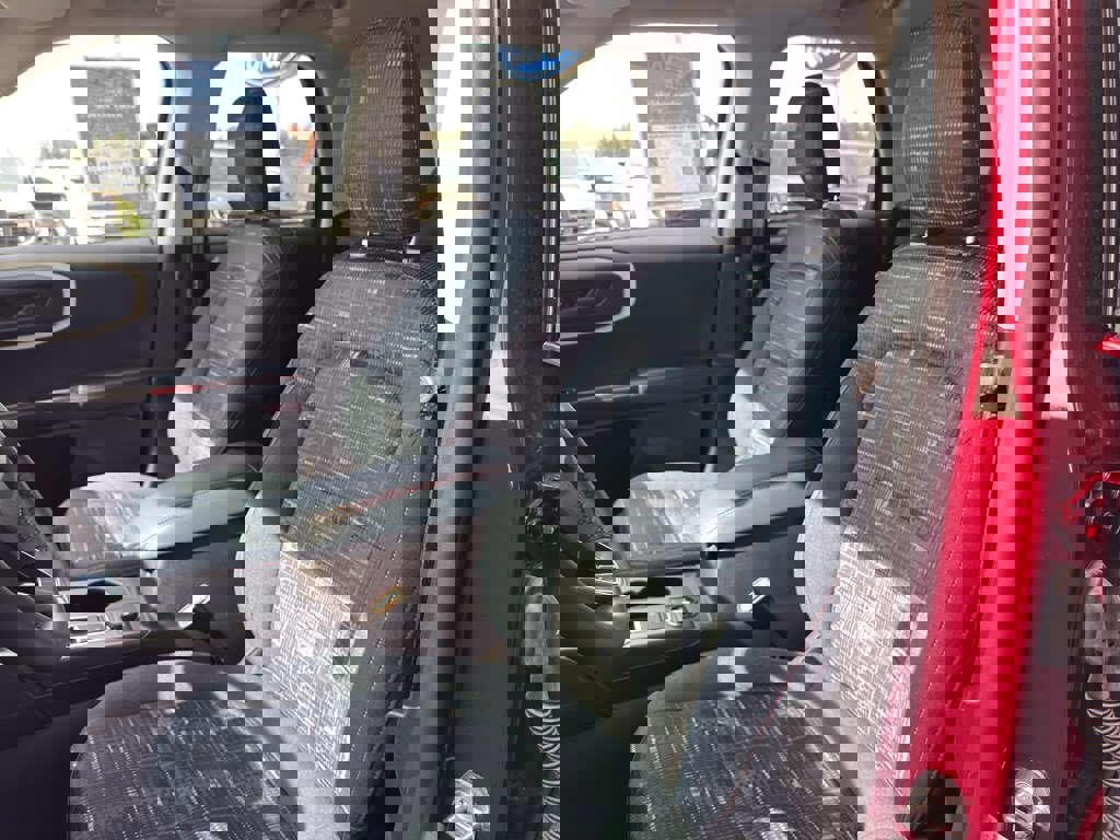 New 2025 Ford Bronco Sport Heritage w/ Convenience Package image 16