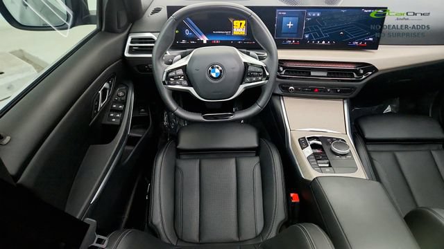 Used 2025 BMW 330i xDrive Sedan AWD/4WD image 38