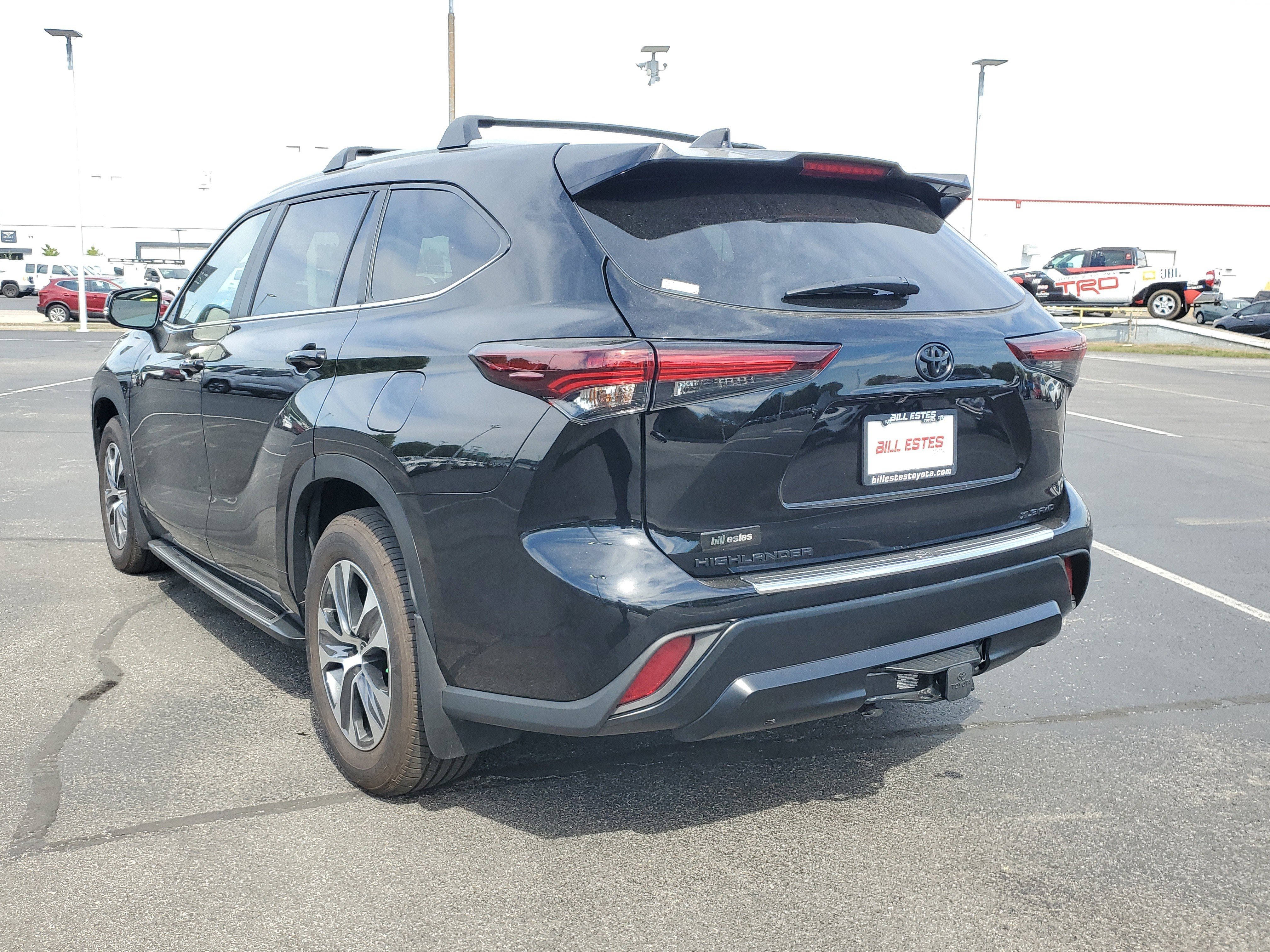 Certified 2024 Toyota Highlander XLE image 4