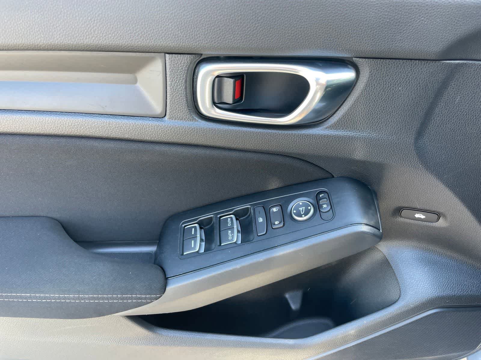 Used 2022 Honda Civic Sport image 11