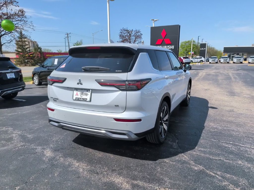 New 2026 Mitsubishi Outlander SE AWD/4WD image 7