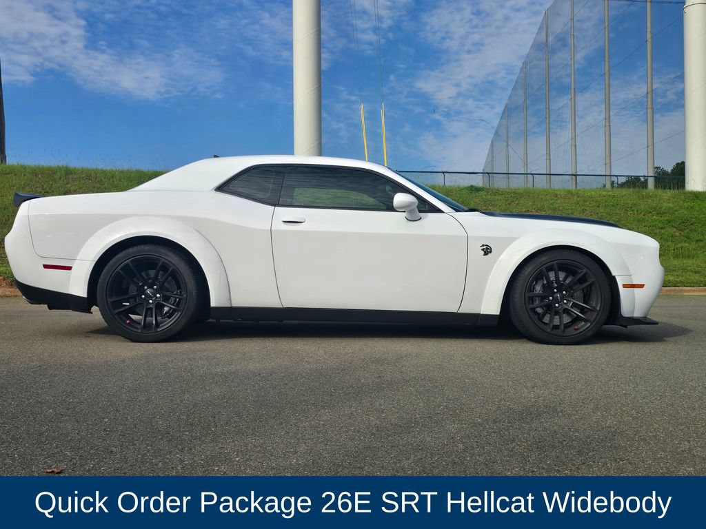 Used 2022 Dodge Challenger SRT Hellcat RWD image 2