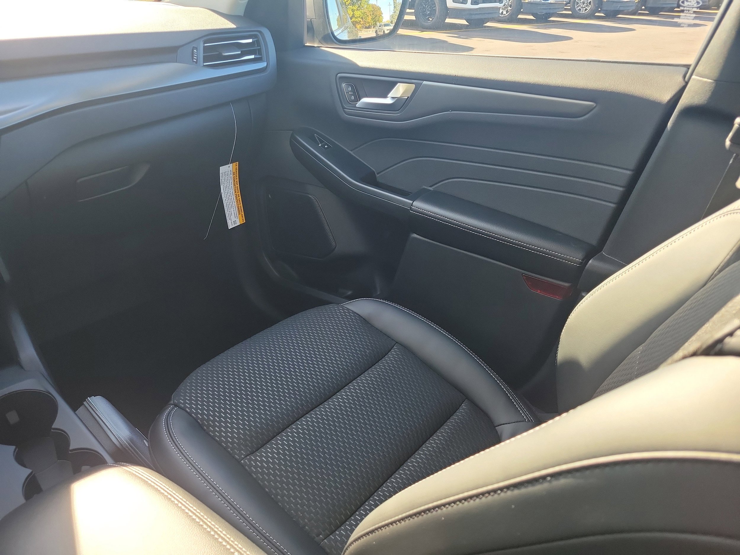 New 2026 Ford Escape SE FWD image 21