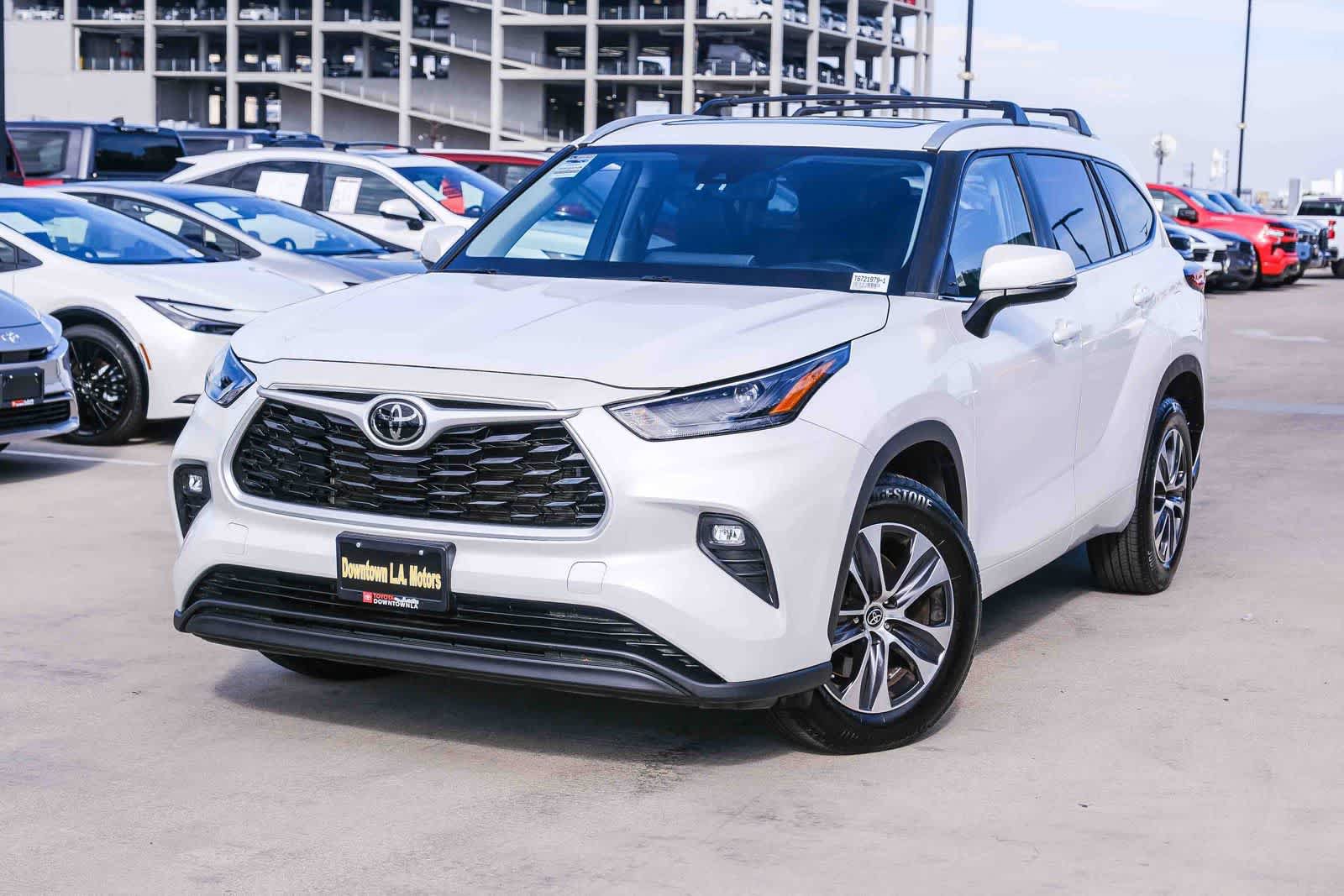 Used 2023 Toyota Highlander XLE