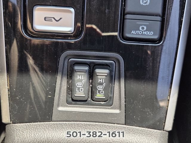 Used 2018 Mitsubishi Outlander SEL AWD/4WD image 25
