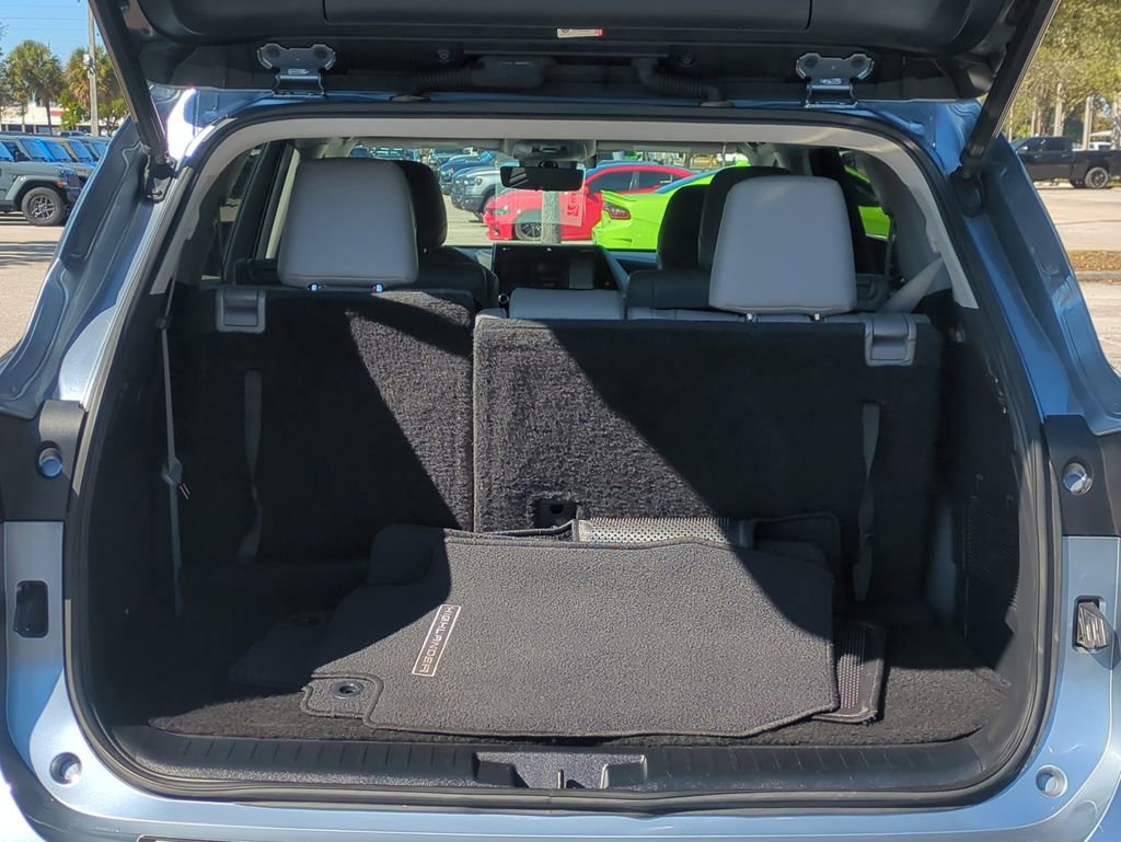 Used 2021 Honda Pilot Touring image 14