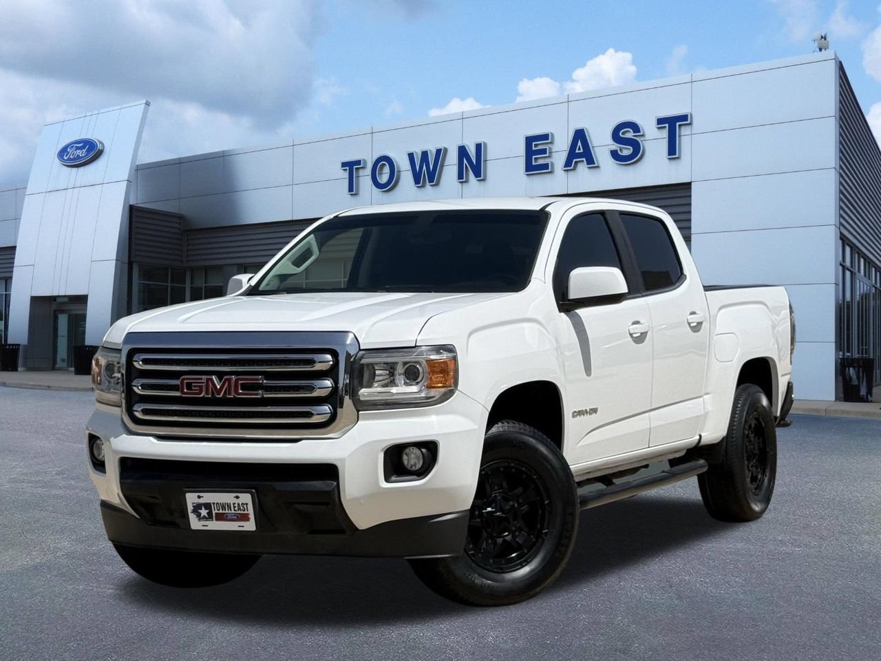 Used 2017 GMC Canyon SLE RWD image 1