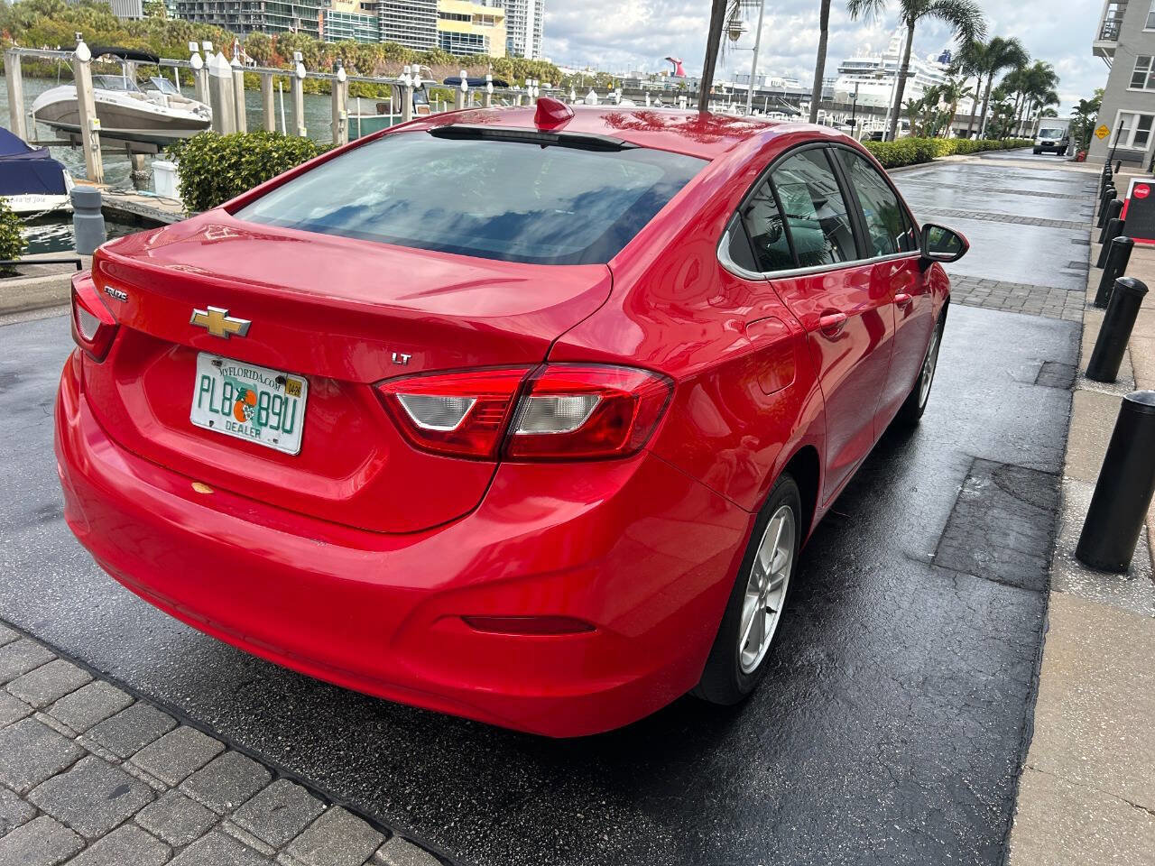 Used 2018 Chevrolet Cruze LT w/ LT Fleet Convenience Package image 5