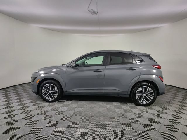 Certified 2023 Hyundai Kona SE FWD image 2
