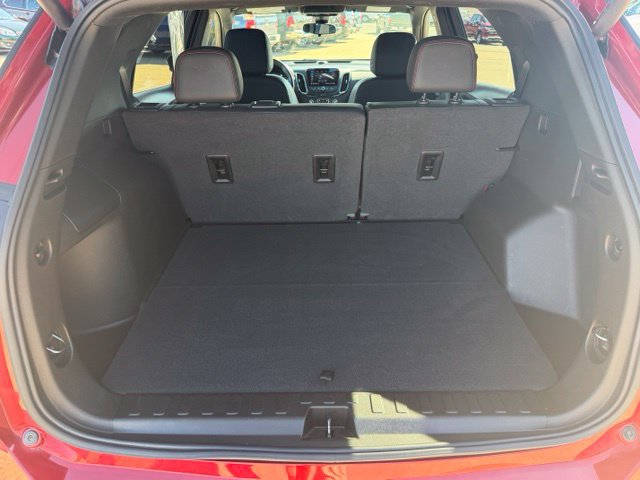 Certified 2022 Chevrolet Equinox RS w/ Infotainment Package FWD image 39