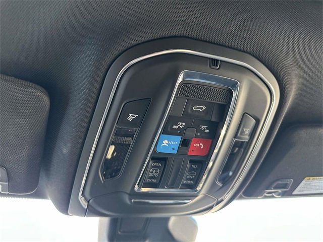 Certified 2024 Jeep Grand Cherokee L Altitude image 37