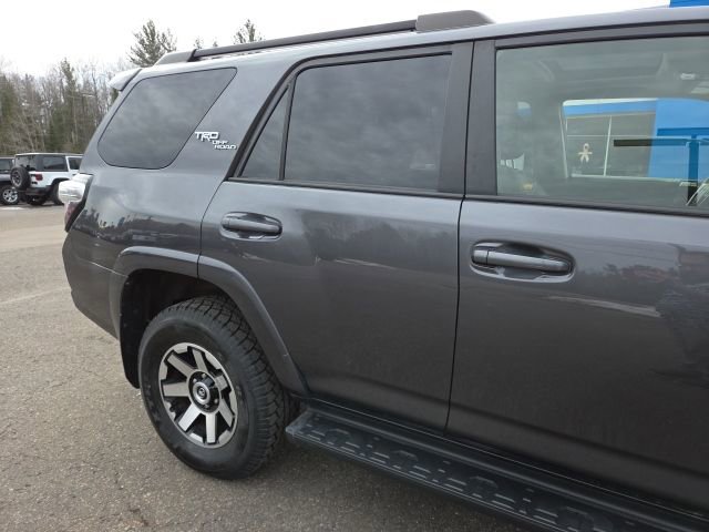 Used 2020 Toyota 4Runner TRD Off-Road image 30