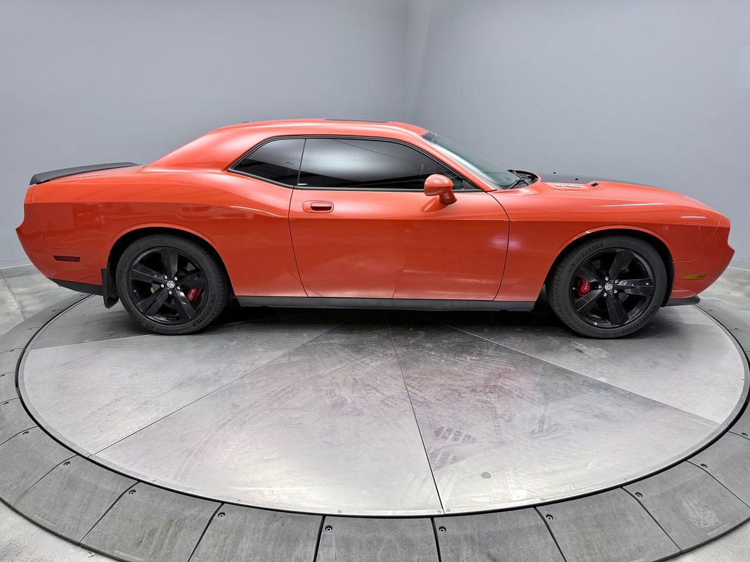 Used 2009 Dodge Challenger SRT8 w/ SRT Option Group II image 4