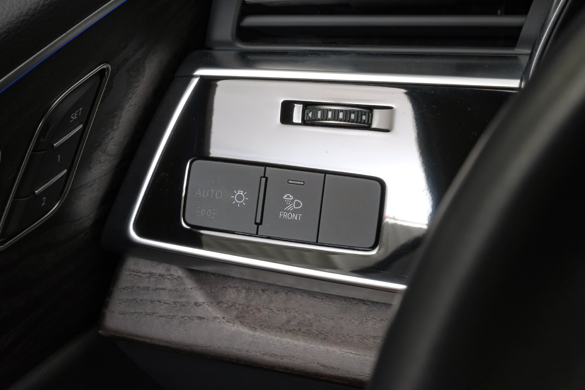 Used 2023 Audi Q8 Premium Plus w/ Premium Plus Package AWD/4WD image 36