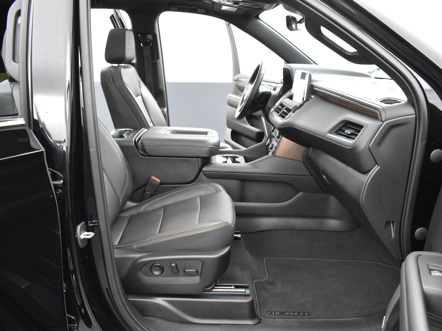 Used 2023 Chevrolet Tahoe High Country w/ Premium Package 2 image 36