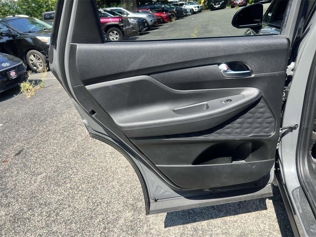 Used 2023 Hyundai Santa Fe SE image 12