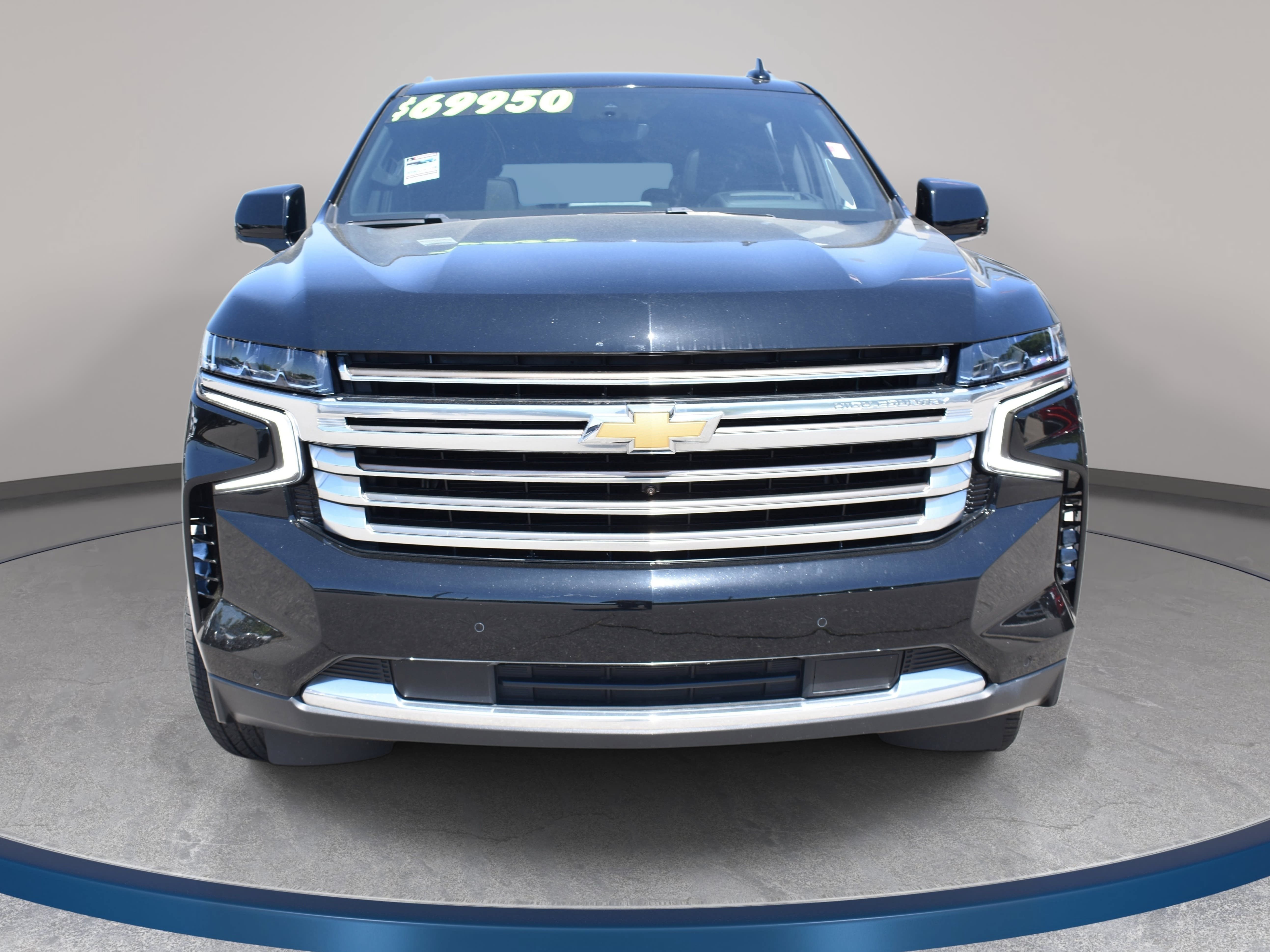 Used 2023 Chevrolet Tahoe High Country w/ Premium Package 2 AWD/4WD image 3