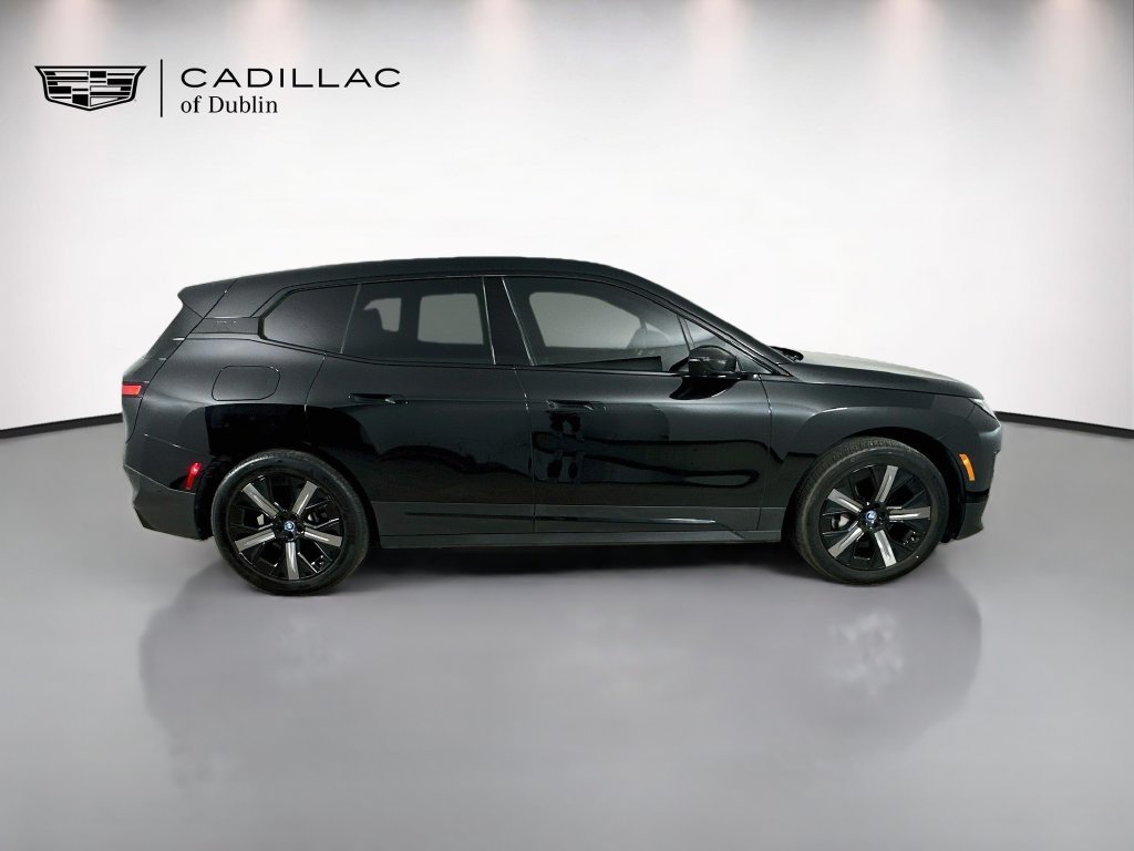 Used 2025 BMW iX xDrive50 w/ Convenience Package AWD/4WD image 4