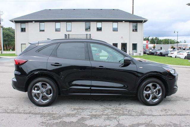 Used 2024 Ford Escape ST-Line w/ Tech Pack #1 AWD/4WD image 6