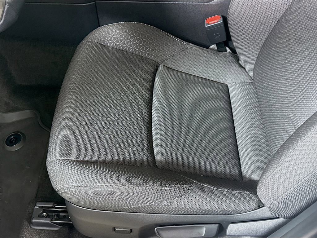 Used 2025 Toyota 4Runner SR5 AWD/4WD image 19