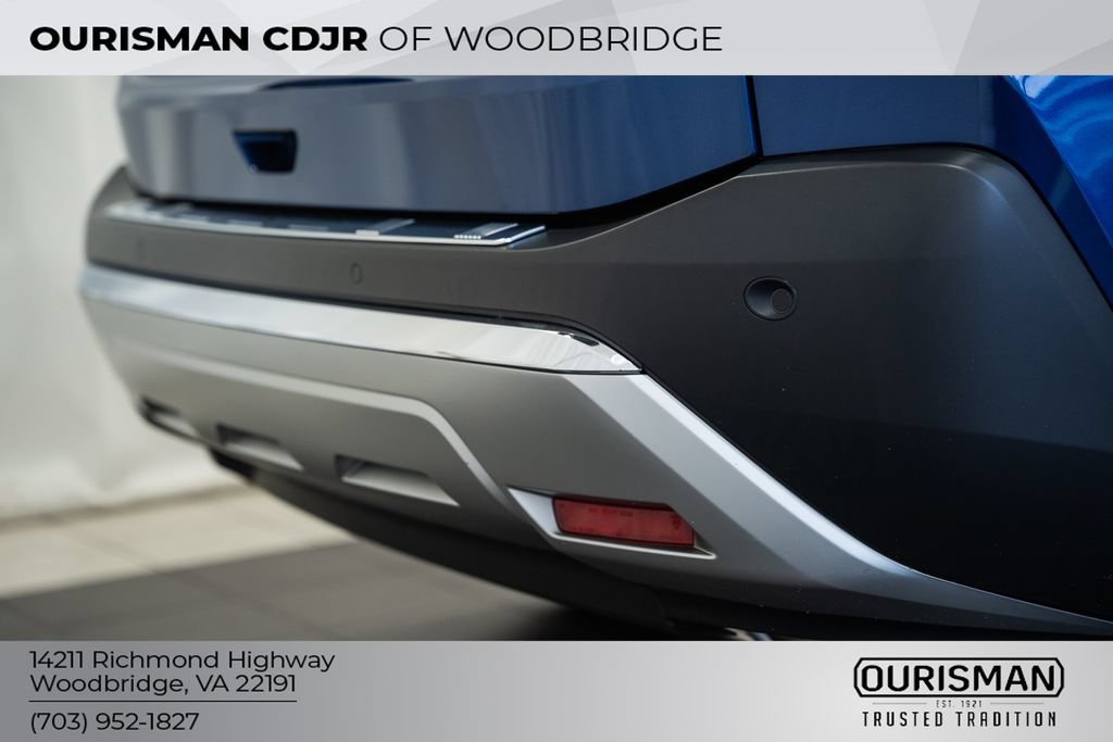 Used 2023 Nissan Rogue Platinum AWD/4WD image 7