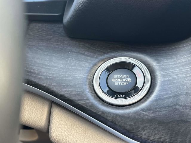 Used 2022 Jeep Grand Cherokee Limited w/ MOPAR Finishing Package image 33