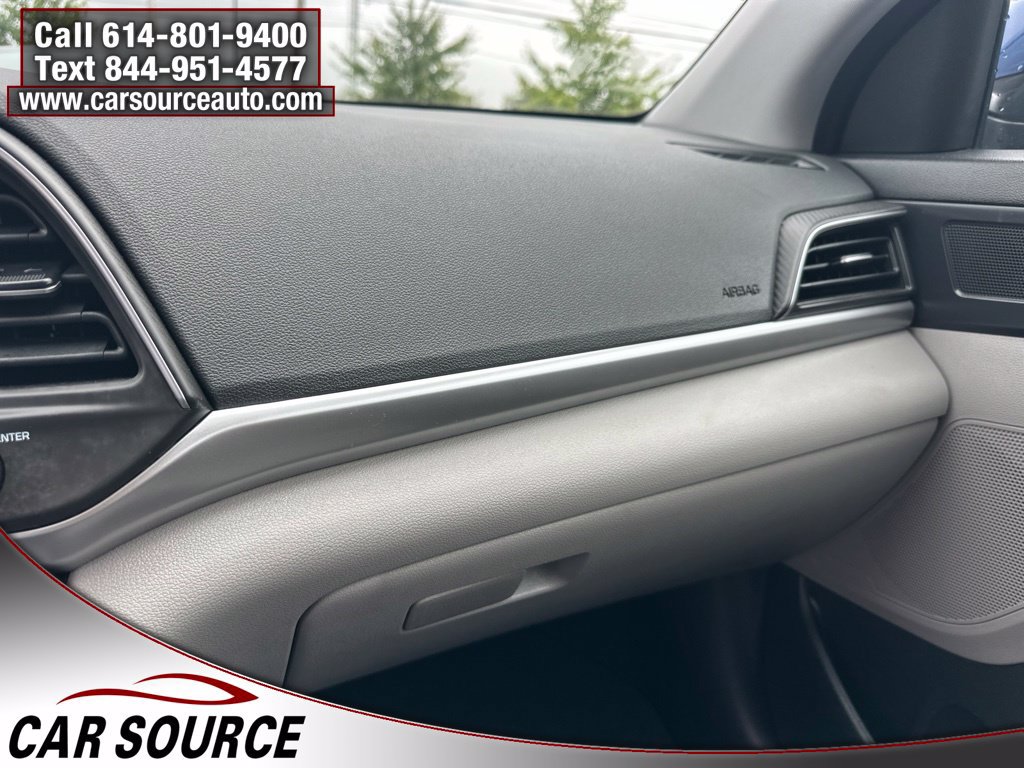 Used 2020 Hyundai Elantra SE FWD image 20