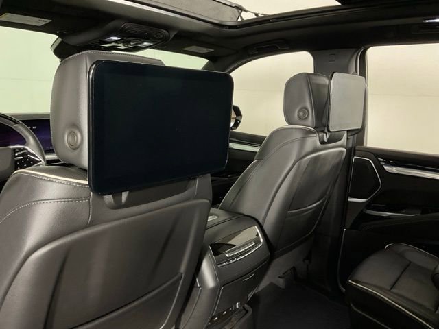 Used 2025 Cadillac Escalade Sport w/ Touring Package AWD/4WD image 23