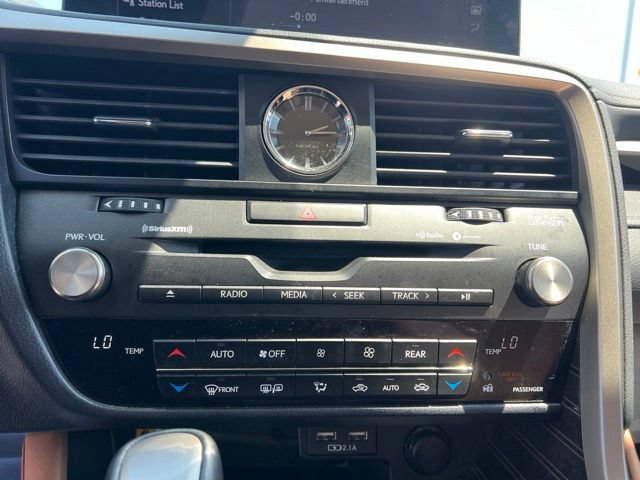 Used 2022 Lexus RX 450hL Luxury w/ Cold Area Package (CT) AWD/4WD image 21