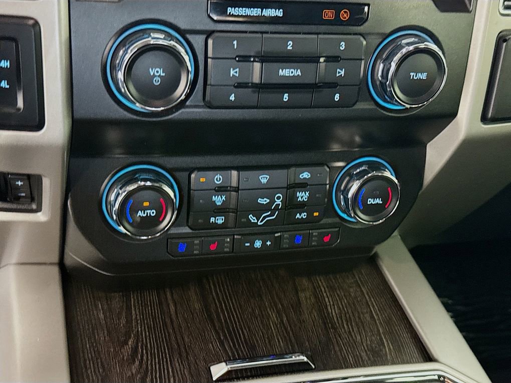 Used 2021 Ford F250 Lariat w/ Lariat Ultimate Package image 22