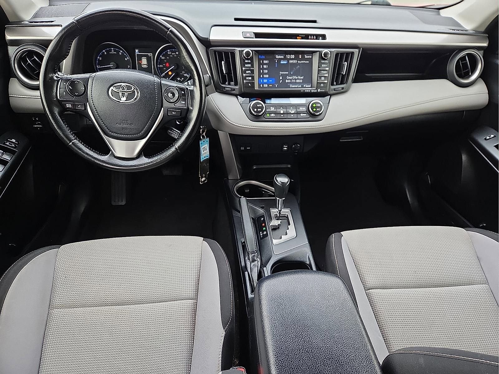 Used 2017 Toyota RAV4 XLE image 11