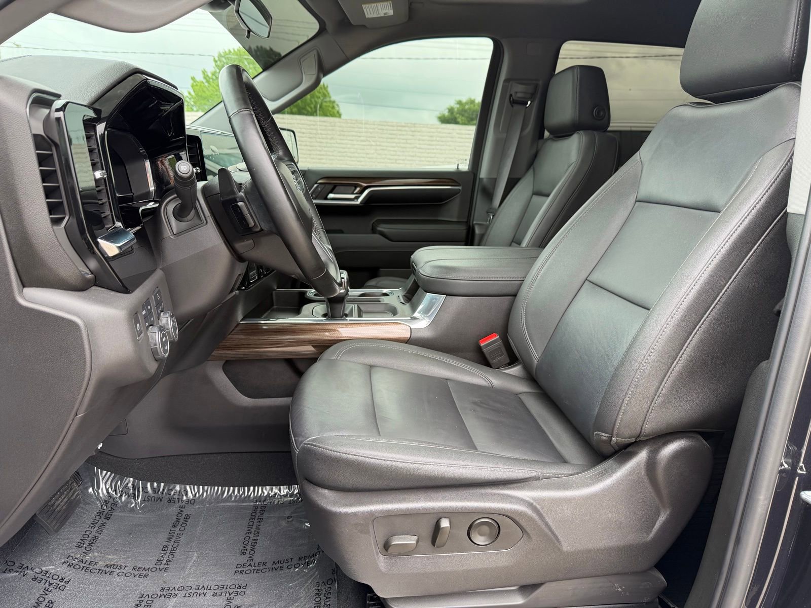 Used 2024 Chevrolet Silverado 1500 LT Trail Boss w/ Convenience Package II image 20